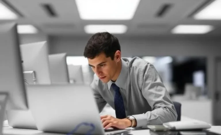 Has Technology Made Managers Obsolete?